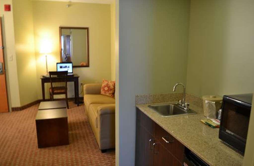 Euro-Suites Hotel Morgantown Δωμάτιο φωτογραφία