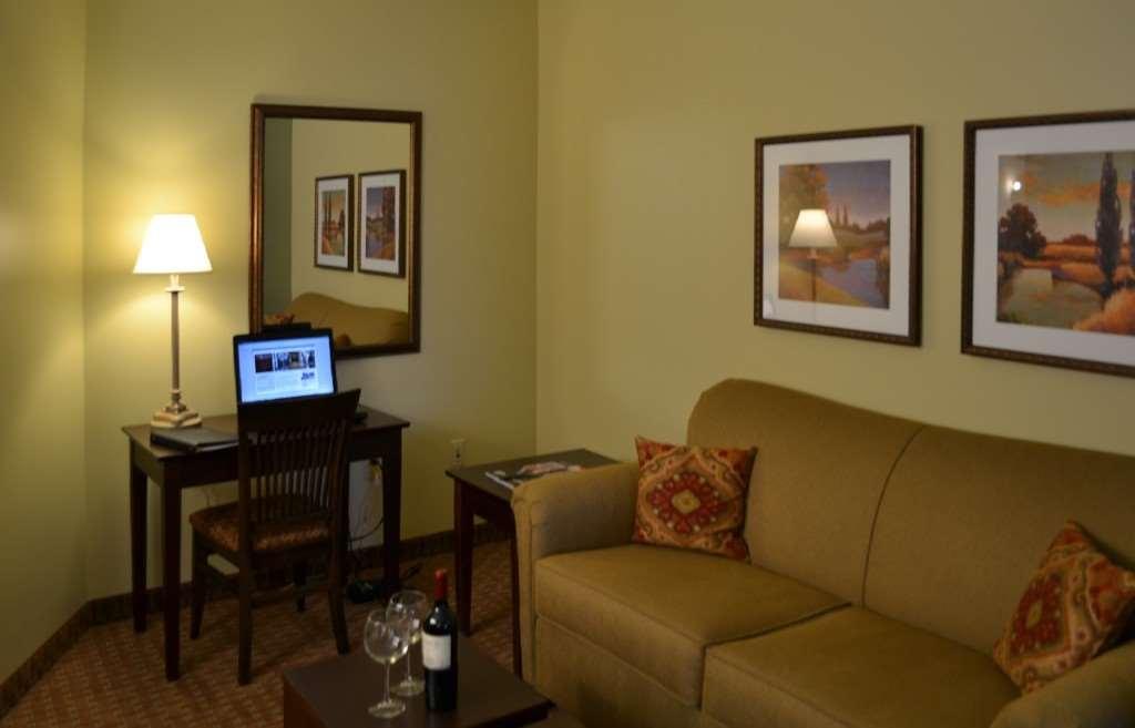 Euro-Suites Hotel Morgantown Δωμάτιο φωτογραφία