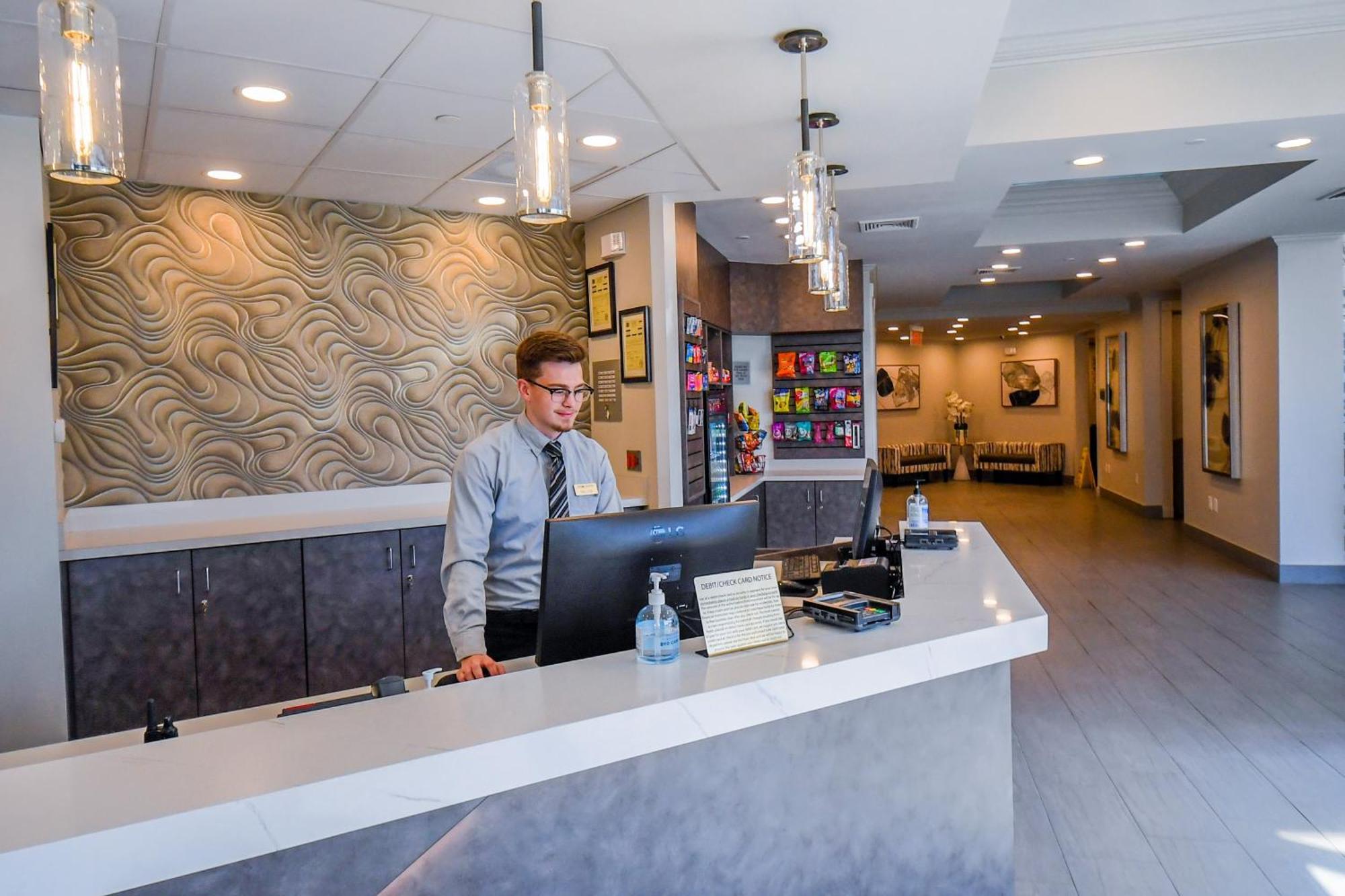 Euro-Suites Hotel Morgantown Εξωτερικό φωτογραφία