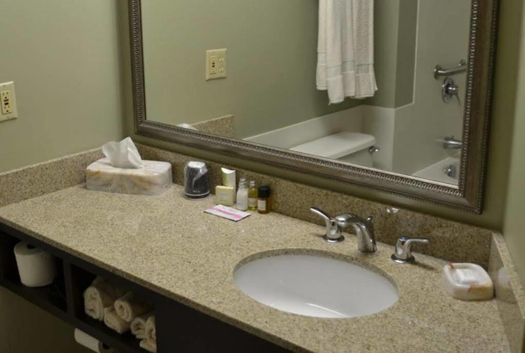 Euro-Suites Hotel Morgantown Εξωτερικό φωτογραφία